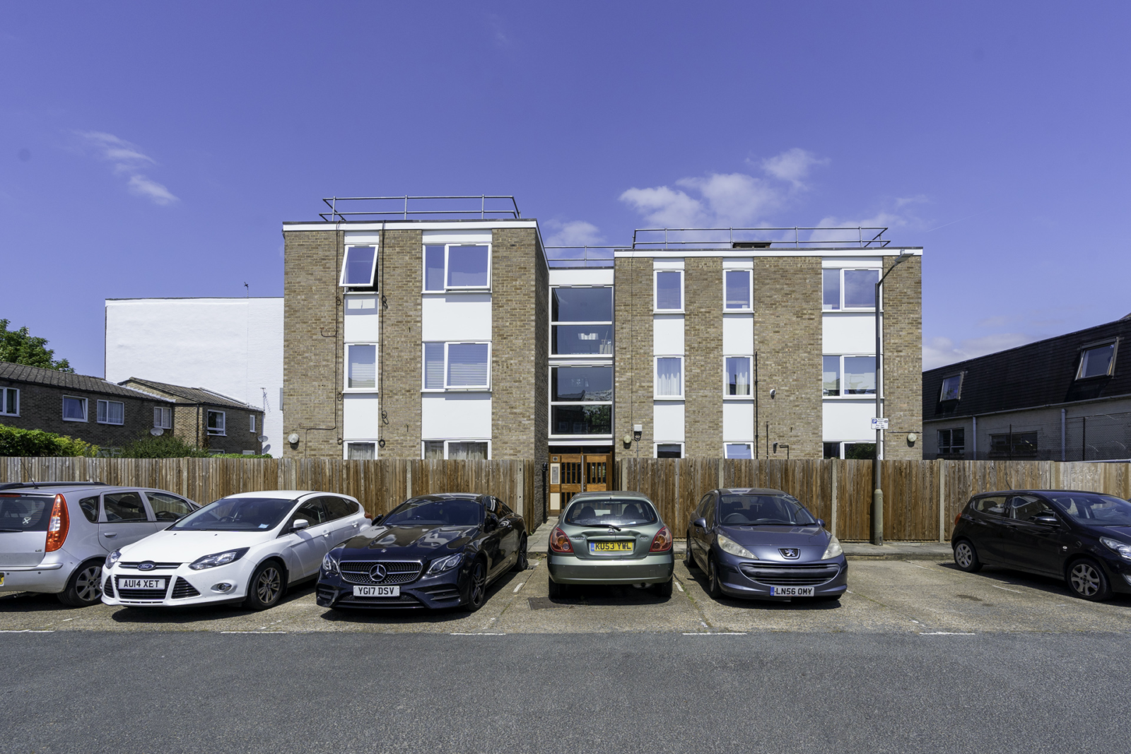 TO LET 1 Bedroom Photos Floor Plan Virtual Tour www.steele.london EPC Video #wwwsteelelondon