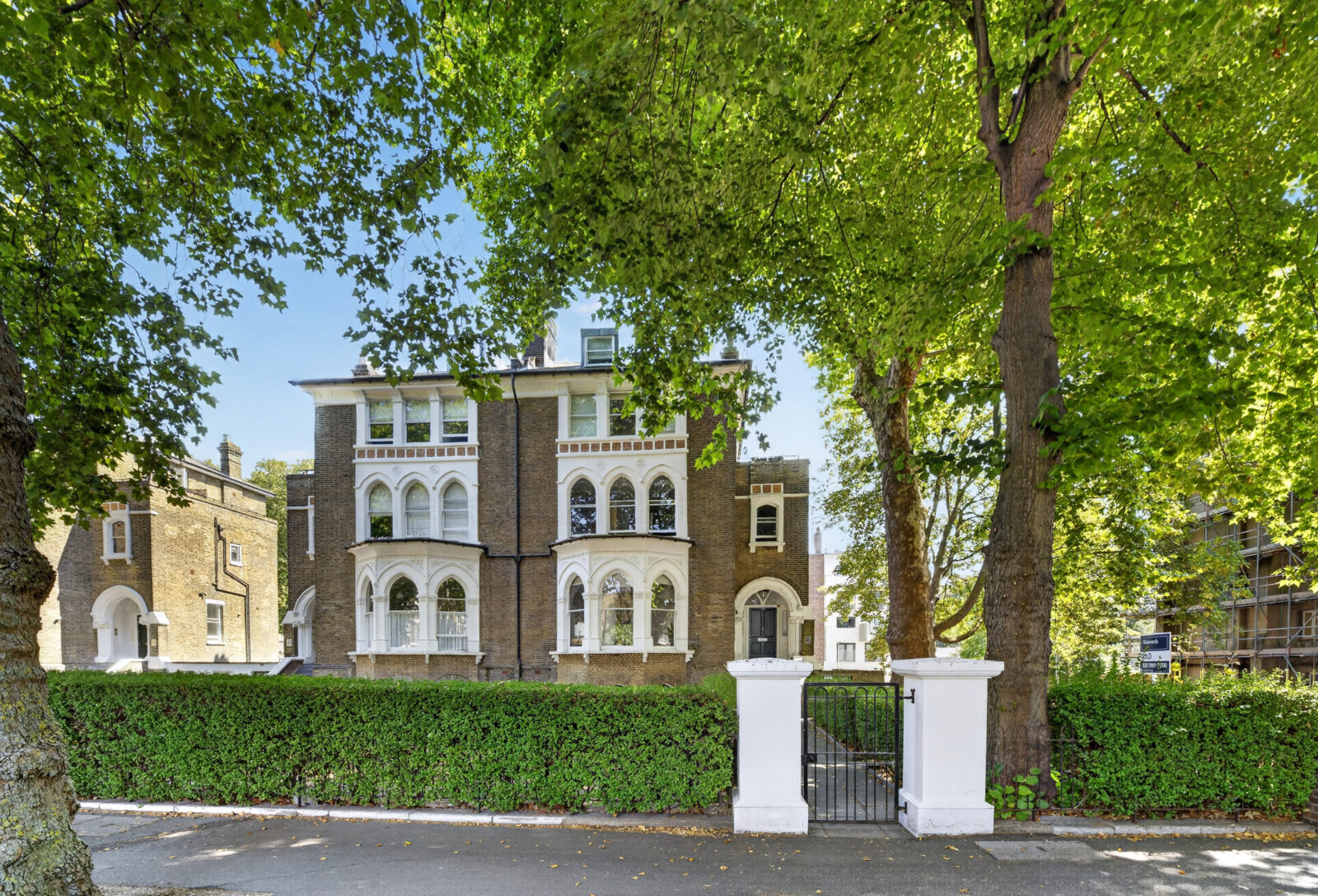 To Let 1 Bedroom Flat Highbury New Park N5 Steele London Photography & Video, Floor plan, Drone, Virtual Tour, Virtual Staging & EPC email richard@steele.london website www.steele.london Tel. 07913296114